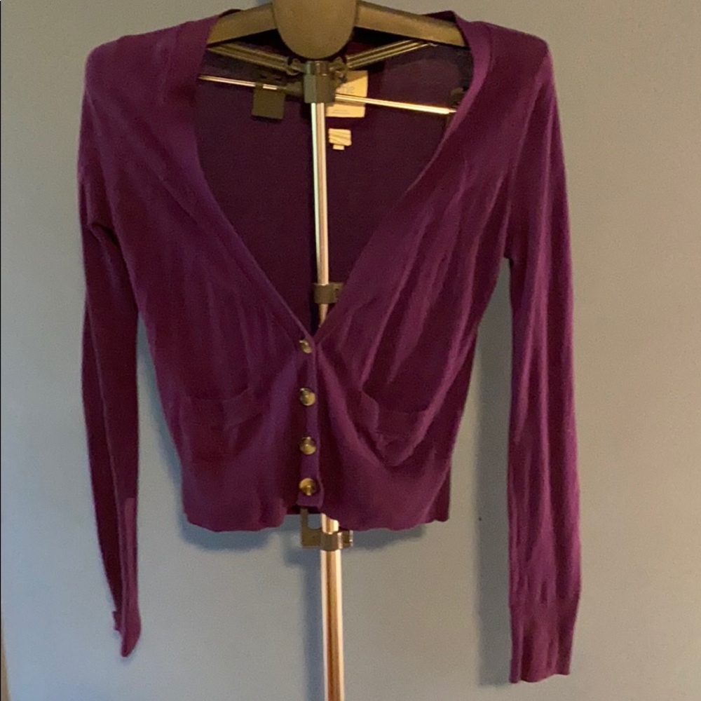 Short cardigan; mid length